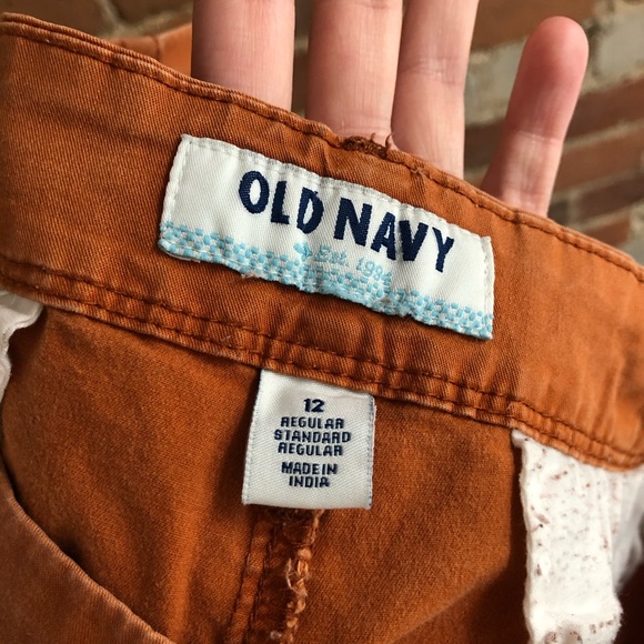 Old navy shorts - Picture 3 of 3